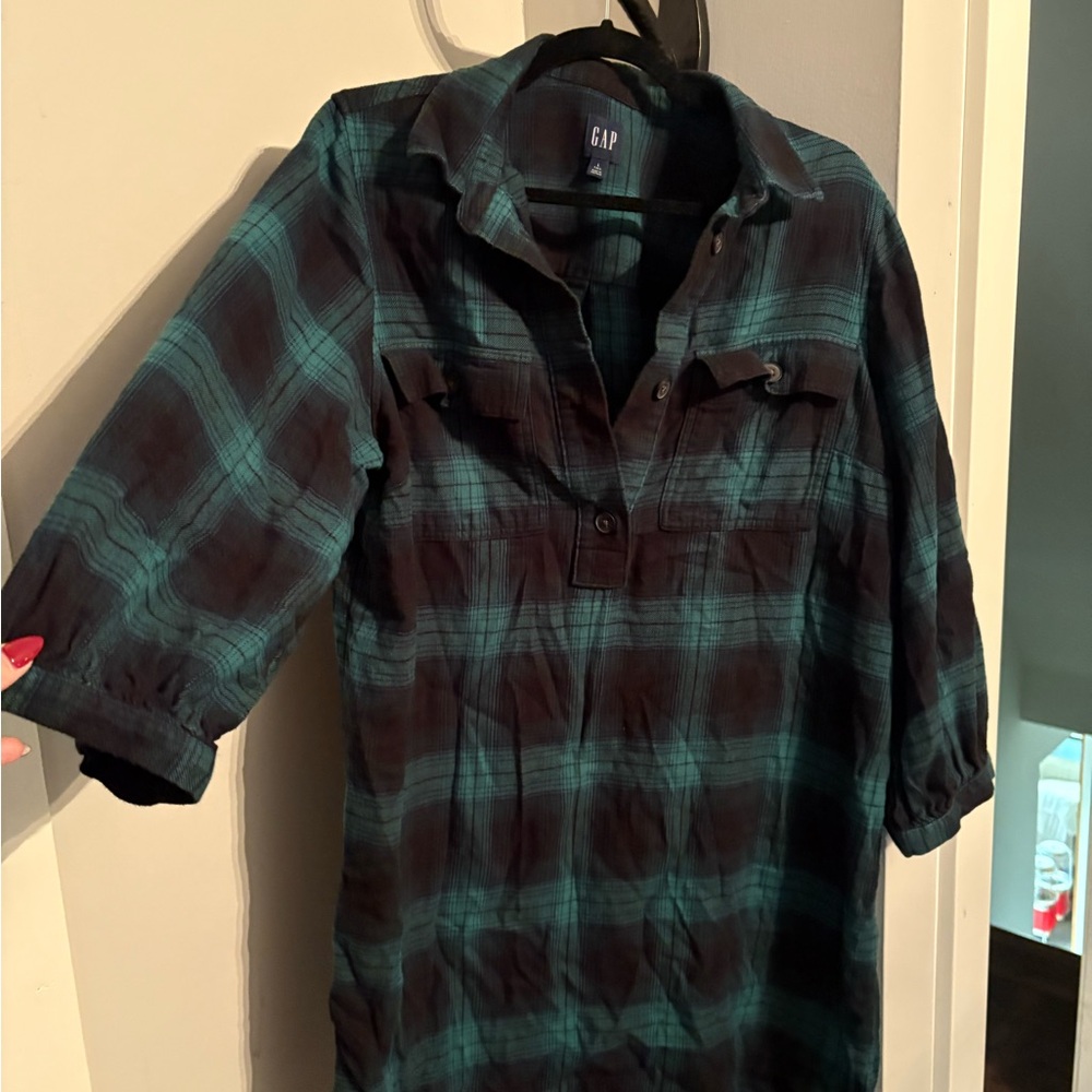 GAP Men's Green and Black Plaid Shirt